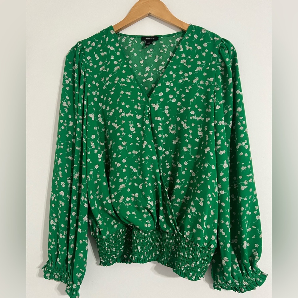 Halogen Women’s Green Floral Smocked Blouse Size L